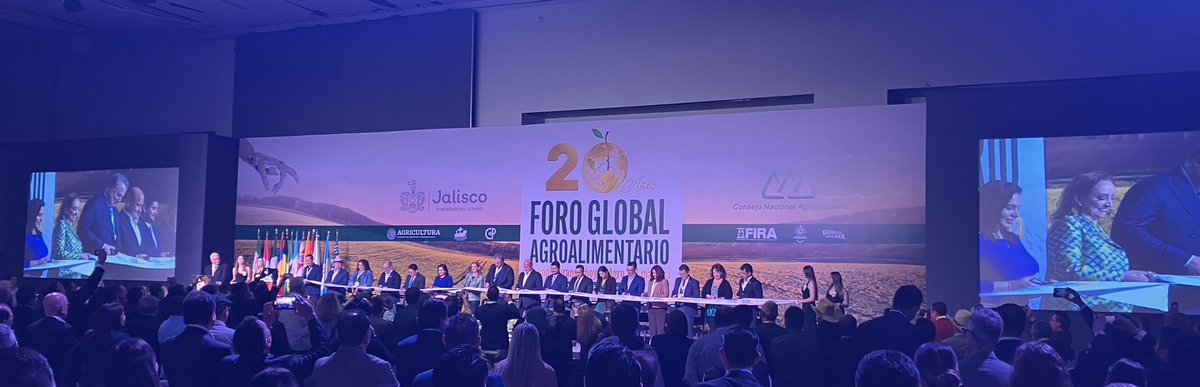 AgriMexico (@agrimexico) on Twitter photo En la inauguración del #FGA2023 en #Guadalajara donde la sustentabilidad, resilencia, cambio climático e innovación son los temas que forman parte de la 20ª edición. ¡Un gusto poder participar de nuevo! 🇲🇽🇳🇱
#NLinMX <a href="/CortinaGallardo/">Juan Cortina Gallardo</a> <a href="/EnriqueAlfaroR/">Enrique Alfaro</a> <a href="/GobiernoJalisco/">Gobierno de Jalisco</a> <a href="/FaoPohl/">Lina Pohl</a> En la inauguración del #FGA2023 en #Guadalajara donde la sustentabilidad, resilencia, cambio climático e innovación son los temas que forman parte de la 20ª edición. ¡Un gusto poder participar de nuevo! 🇲🇽🇳🇱
#NLinMX <a href="/CortinaGallardo/">Juan Cortina Gallardo</a> <a href="/EnriqueAlfaroR/">Enrique Alfaro</a> <a href="/GobiernoJalisco/">Gobierno de Jalisco</a> <a href="/FaoPohl/">Lina Pohl</a>