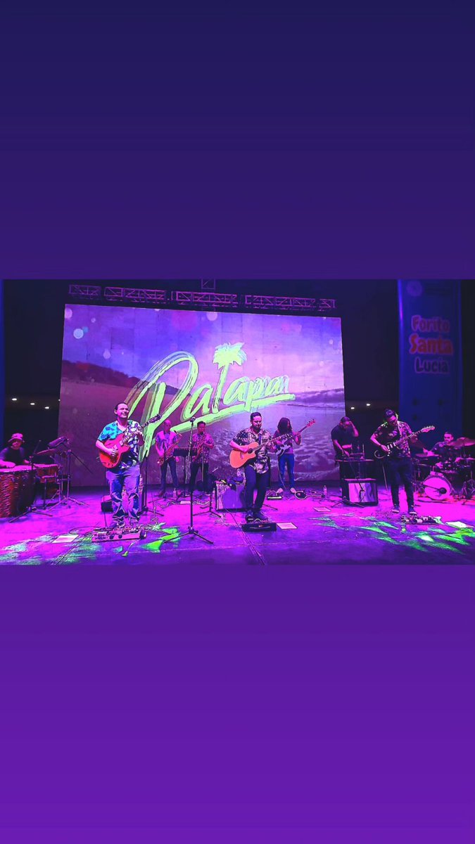 Palapafunk's tweet photo. Nos tocó inaugurar la Semana del Jazz de @conartenl totalmente Agradecidos por la invitación y por la raza que se dejó caer al show, realmente fué una gran noche de locura, disfraces etc... Gracias por escucharnos, Los queremos mucho ♥.
#Monterrey  #conarte  #festivalsantalucia https://t.co/Vj2sWpZIPV