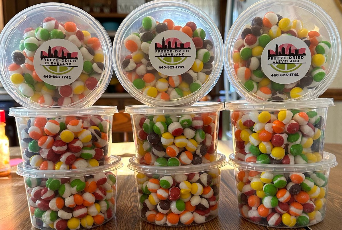 clevelandbazaar's tweet image. Meet the Makers: Gina Giallombardo, Freeze Dried Cleveland
 
Online: buff.ly/44hRP7t 
Facebook: buff.ly/3oVdD8T
Instagram: buff.ly/3QcLmER
 
Read more about FDC and all our holiday 2023 makers at bit.ly/CleBazaar2023h…. Text BAZAAR to 66866 to join us!