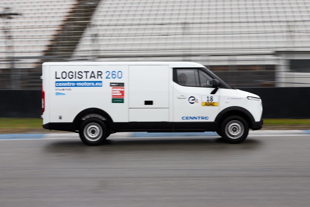 _X_Alex_'s tweet photo. #CENNTRO • $CENN
#ELECTRICVEHICLE #EV
•
Cenntro #Europe
#Logistar 260 • #LS260
•
e4 E-Competition #e4Testival
#ADAC 18h #ecompetition
#Hockenheimring #germany
October 28-29 2023
• https://t.co/Wsi9SFlx5e