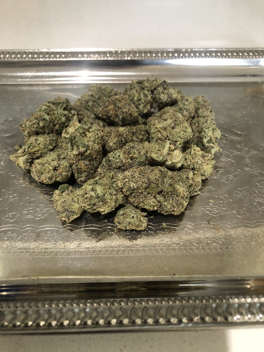 TheRealSamsonS's tweet photo. Mad Dog strain no.1

Oh! The aroma! A very heavy earthy aroma with a fruity finish.
Mmmm… goddamn!!

#Cannabis #BudPlatinum #HighGrade #TopShelf #UltraPremium #Excelsior #CannabisFam #CannabisCommunity #CannabisCulture #THC #Trichomes #Terpenes #Bud #Cannabinoids #SamsonSimpson https://t.co/G9b8rrhU5v