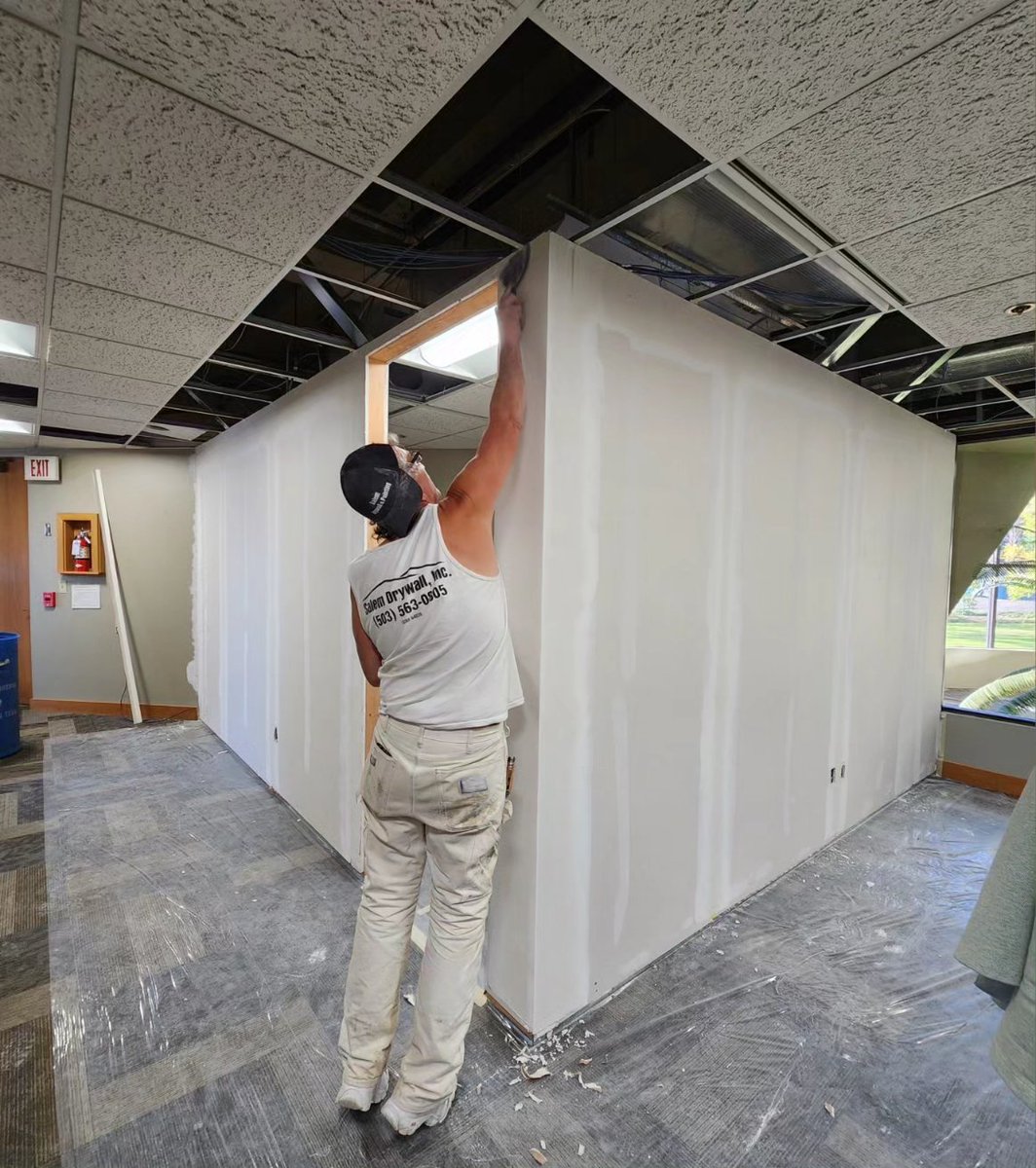 SalemDrywall's tweet photo. @MorrowEquipment https://t.co/K6Ez7vupvj