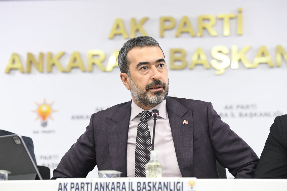 AkpartiAnkara's tweet photo. Haftalık olağan İl Yönetim Kurulu toplantımızı, İl Başkanımız Sayın @hakanhanozcan başkanlığında gerçekleştirdik. https://t.co/P3nR8nzH61
