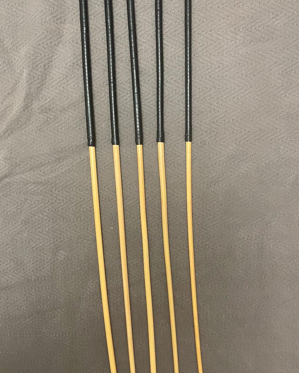 EVCanes's tweet photo. Set of 5 Knotless /No Knot Dragon Canes. 92 cms L & 8 - 12.5 diameters with beautiful Black Kangaroo Leather Handles.
One of a kind rare set.
#dragoncane #knotlessdragoncanes #NoKnotDragonCanes
https://t.co/OBhvPVP6tS https://t.co/Xwnhn8aRgI
