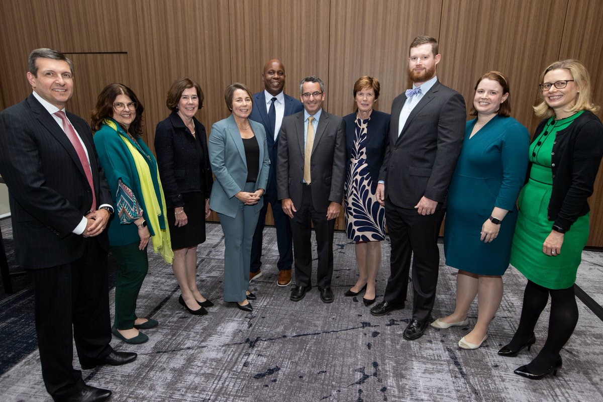 TuftsMedicalCtr's tweet photo. .@TuftsMedicine, @TuftsMedSchool &amp; many guests including Gov. Maura Healey celebrated the launch of the Dr. William C. Mackey Lectureship in Vascular Surgery, honoring Dr. Mackey's legacy as a longtime surgeon-in-chief &amp; leader. Support the lectureship at https://t.co/JLWlD0voLV https://t.co/wFenQvAxXJ