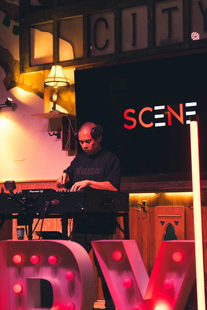 Scene (@scenethedj) on Twitter photo 