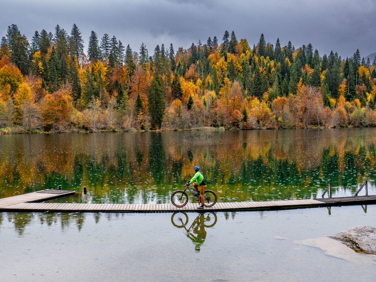 Herbstage geniessen……Wetter egal 😂 #graubuenden #flimslaaxfalera #laaxlove #dibinidahai #mountainbike #swiss #swisscycling #scottbikes #autumn #autumvibes