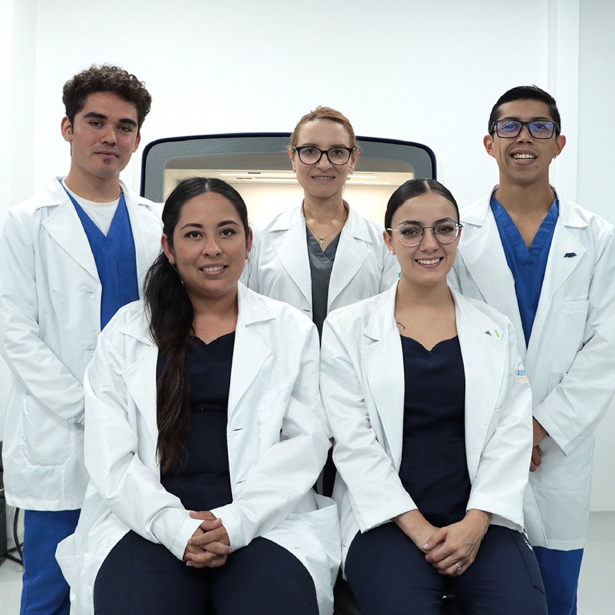 AxionaGenetics's tweet image. En Axiona, nuestro equipo de especialistas trabaja para que las  nuevas tecnologías de diagnóstico molecular estén al alcance de toda persona que lo necesite.

Visite axionagenetics.com y descubra todas nuestras soluciones.

#EligeAxiona #cancerawareness #Salud