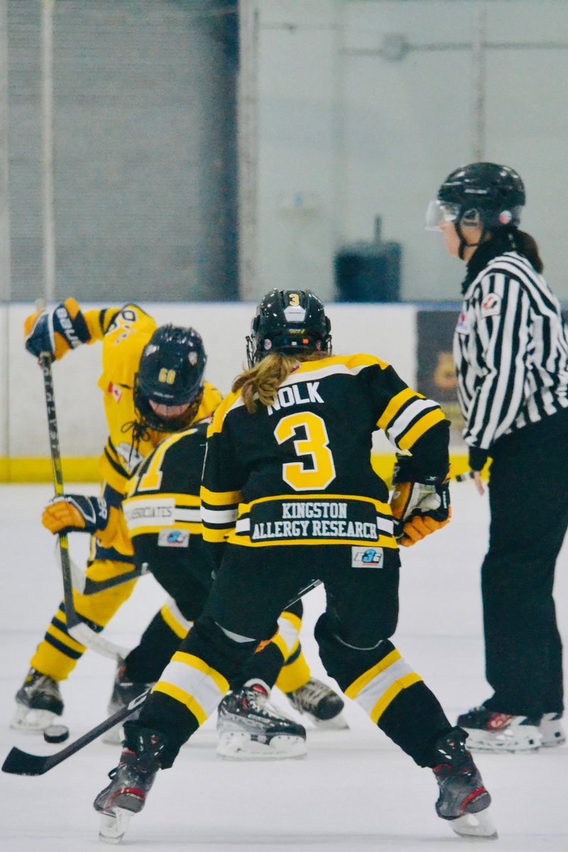 DrAnneEllis's tweet photo. And it's #3 going in for the challenge!
(Nolk = Ellis) #U13AA #IceWolves #GKGHA https://t.co/KlzemDnmNu