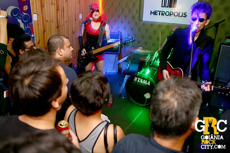 goianiarock's tweet photo. Dois anos depois #Halloween no #metropolis em 2011 https://t.co/QF9BC1VW6u