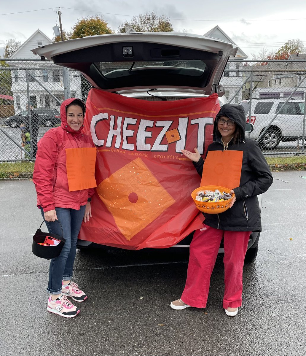 <a href="/cheezit/">CHEEZ-IT</a> Trunk or Treat for our favorite snack!! 
<a href="/MrsD_PreKPara/">Lisa DeLorenzo</a> <a href="/Hamilton_Howler/">Hamilton Elementary School</a> <a href="/SCSchools/">Schenectady Schools</a>