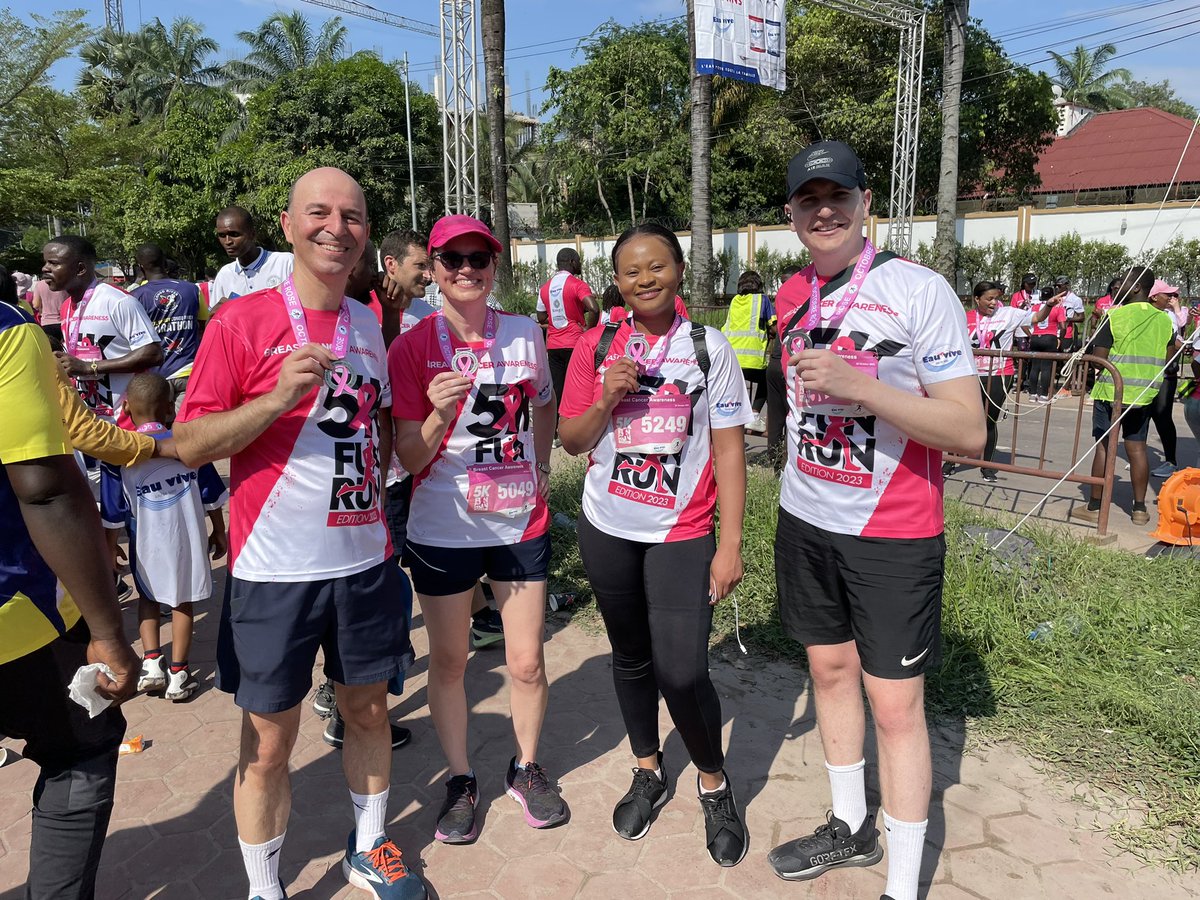 UKinDRC's tweet photo. #OctobreRose 

Notre Ambassadrice @AlysonKingUK a participé hier à la course de solidarité organisée par @congomarathon en partenariat avec @FondationBomoko, pour sensibiliser contre le cancer du sein.

Luttons ensemble pour plus de sensibilisation à cette noble cause. https://t.co/14cnOrM7J6