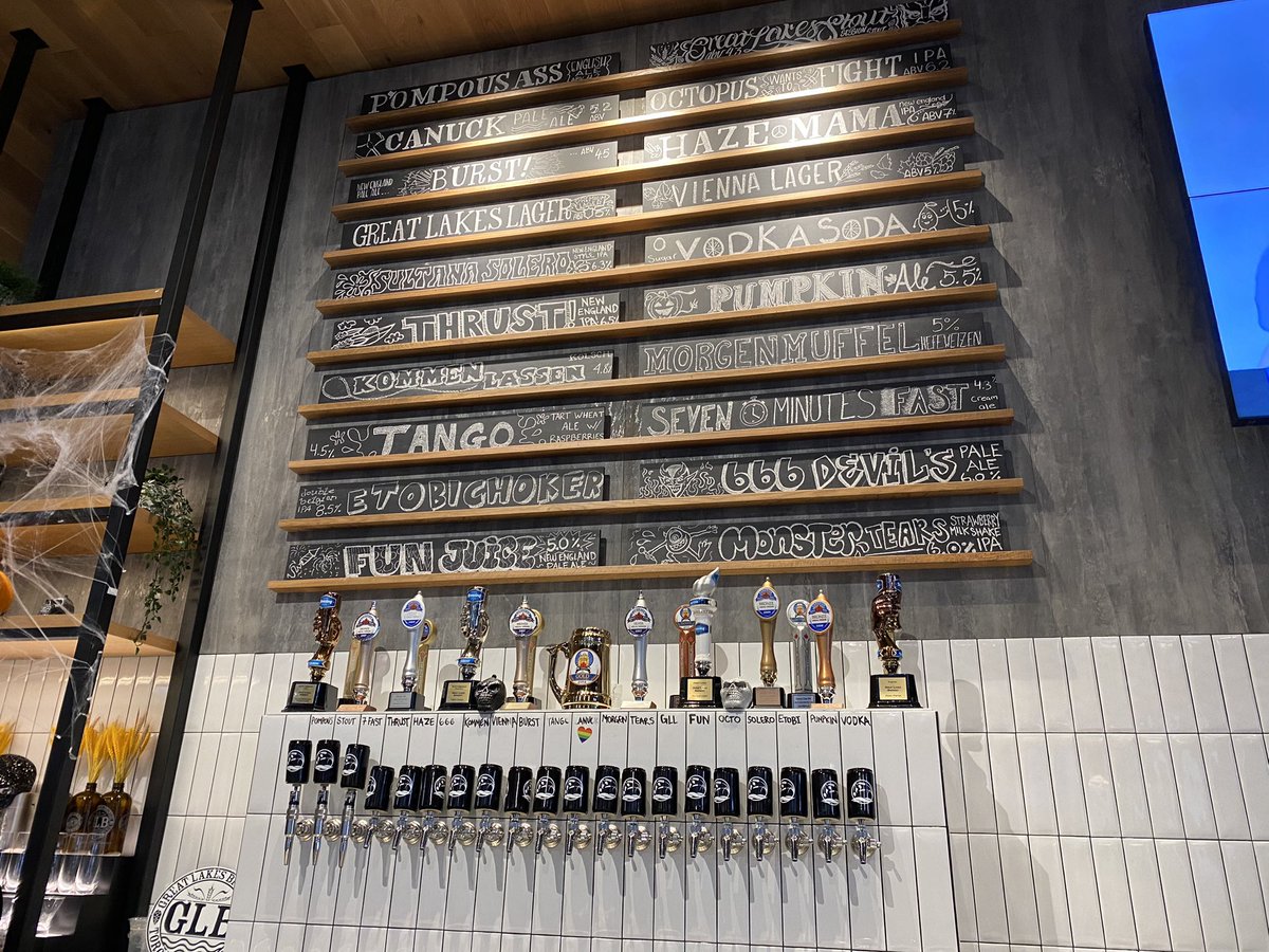TobiasVaughn's tweet photo. Finally hitting up the @GreatLakesBeer BrewPub on Lower Jarvis. Monster’s Tears seems appropriate. #TObeer https://t.co/ZBsjA624Sv