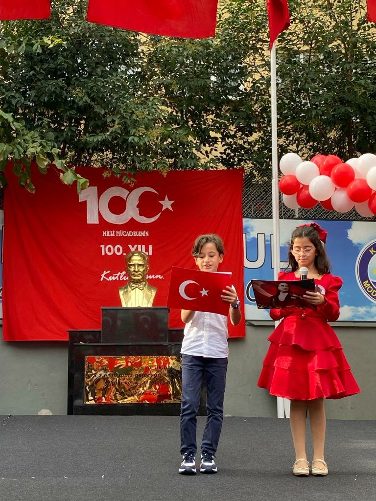 IlkokuluModa's tweet photo. Cumhuriyetimizin 100.Yılını Çoşkuyla Kutladık...💯🇹🇷🇹🇷🇹🇷 https://t.co/Ppr4kSJw1n