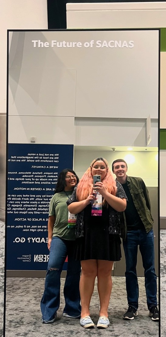 Met so many amazing students and mentors at #NDiSTEM2023 with MSU Plant Biology pals. Excited to bring <a href="/SACNAS/">SACNAS</a> back to MSU!