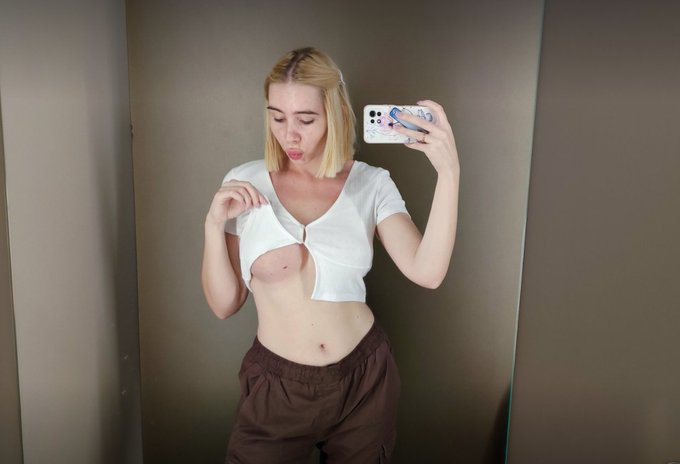 Look under my shirt🤫 I love brave men😈 https://t.co/INeZq1d1J9<a href="/tag/sexy"class="tags"><span>#sexy</span></a><a href="/tag/boobs"class="tags"><span>#boobs</span></a><a href="/tag/of"class="tags"><span>#of</span></a><a href="/tag/tits"class="tags"><span>#tits</span></a><a href="/tag/nipples"class="tags"><span>#nipples</span></a><a href="/tag/alicedali"class="tags"><span>#alicedali</span></a>