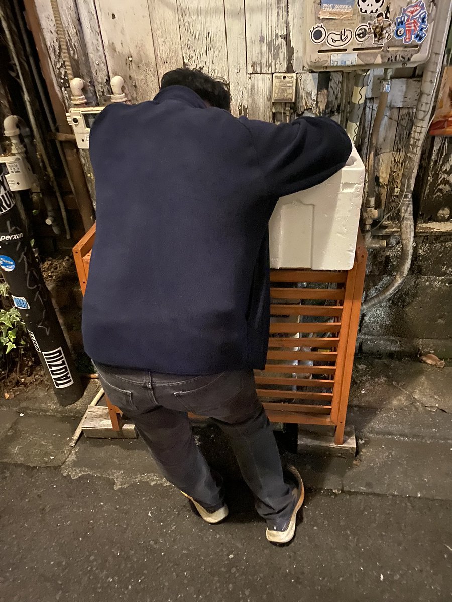 Bar Ayam (@torimeltdown) on Twitter photo 