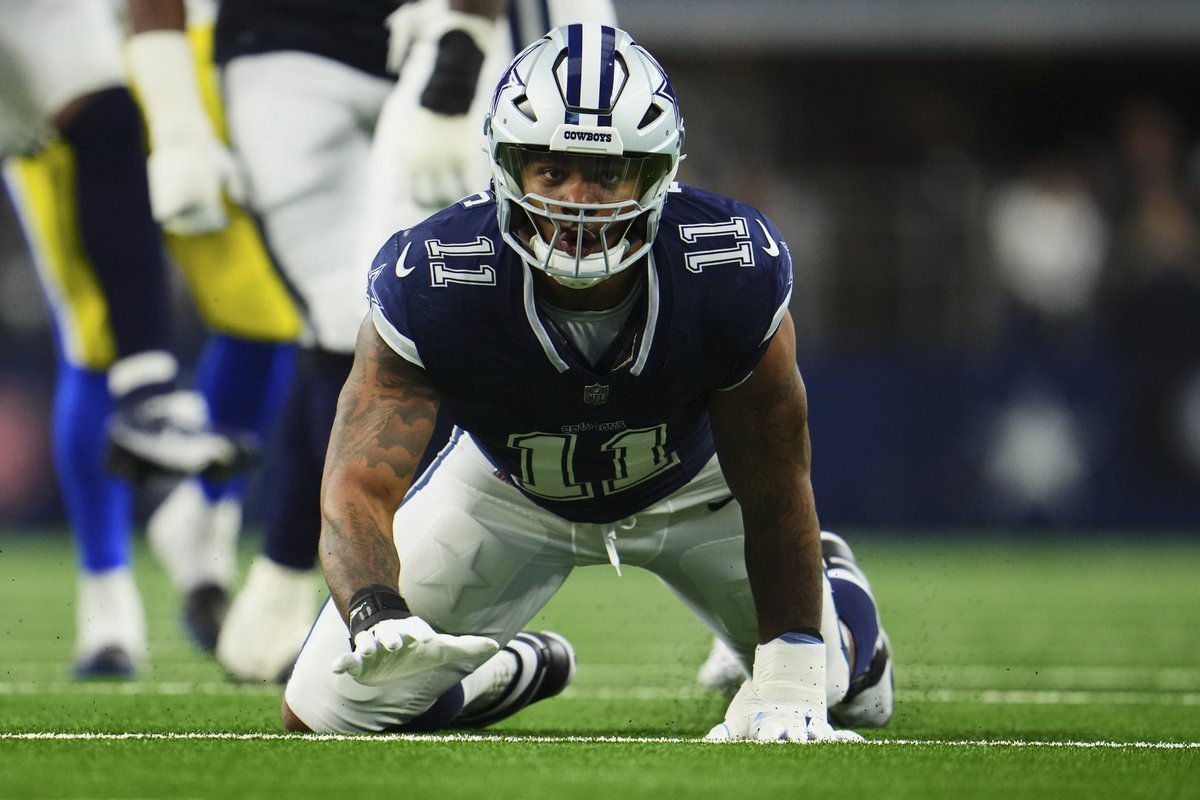 Brandoniswrite's tweet photo. The #Cowboys defense has not allowed a pass catcher or a rusher to go over 100 yards in any game this season 👀

🏈 Opponents Top receivers from each game:

• Wk 1 - Darren Waller (3 rec, 36 yds)
• Wk 2 - Garrett Wilson (2 rec, 83 yds)
• Wk 3 - Michael Wilson (2 rec, 86 yds)
• Wk 4 - Hunter Henry (4 rec, 51 yds)
• Wk 5 - George Kittle (3 rec, 67 yds)
• Wk 6 - Keenan Allen (7 rec, 85 yds)
• Wk 8 - Darrell Henderson (3 rec, 54 yds)

🏈 Opponents top rushers from each game:

• Wk 1 - Saquon Barkley (12 att, 51 yds)
• Wk 2 - Zach Wilson (5 att, 36 yds)
• Wk 3 - James Connor (14 att, 98 yds)
• Wk 4 - Rhamondre Stevenson (14 att, 30 yds)
• Wk 5 - Jordan Mason (10 att, 69 yds)
• Wk 6 - Austin Ekeler (14 att, 27 yds)
• Wk 8 - Royce Freeman (9 att, 44 yds)

Talk about being an utterly dominant unit from front to back 🤟

#DallasCowboys