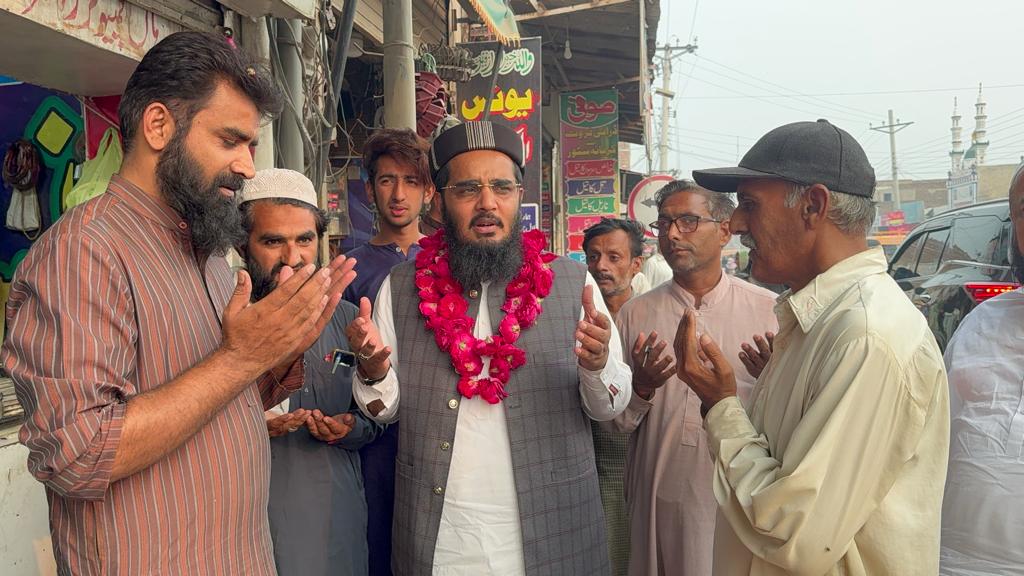 moavia_official's tweet photo. جھنگ ، مختلف احباب سے ملاقات
#explorejhang #jhangdevelopment
#NA109 https://t.co/tzDmv7i7zi