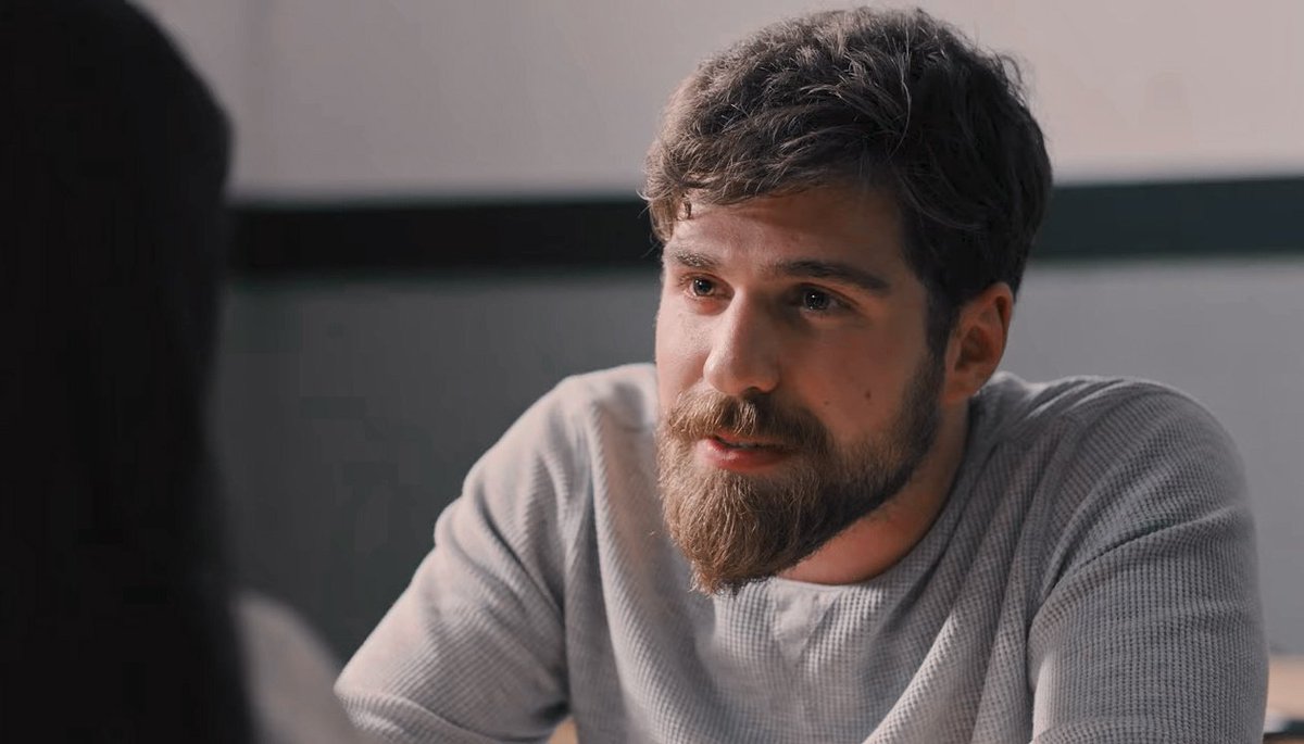 En el futuro es posible que se reduzca tu condena 

Créeme 

No lo es, te juro que no lo es 

¿Tienes una foto mía? ¿Como? 

EL FINAL DE LAS LLAMAS #LlamasDelDestino