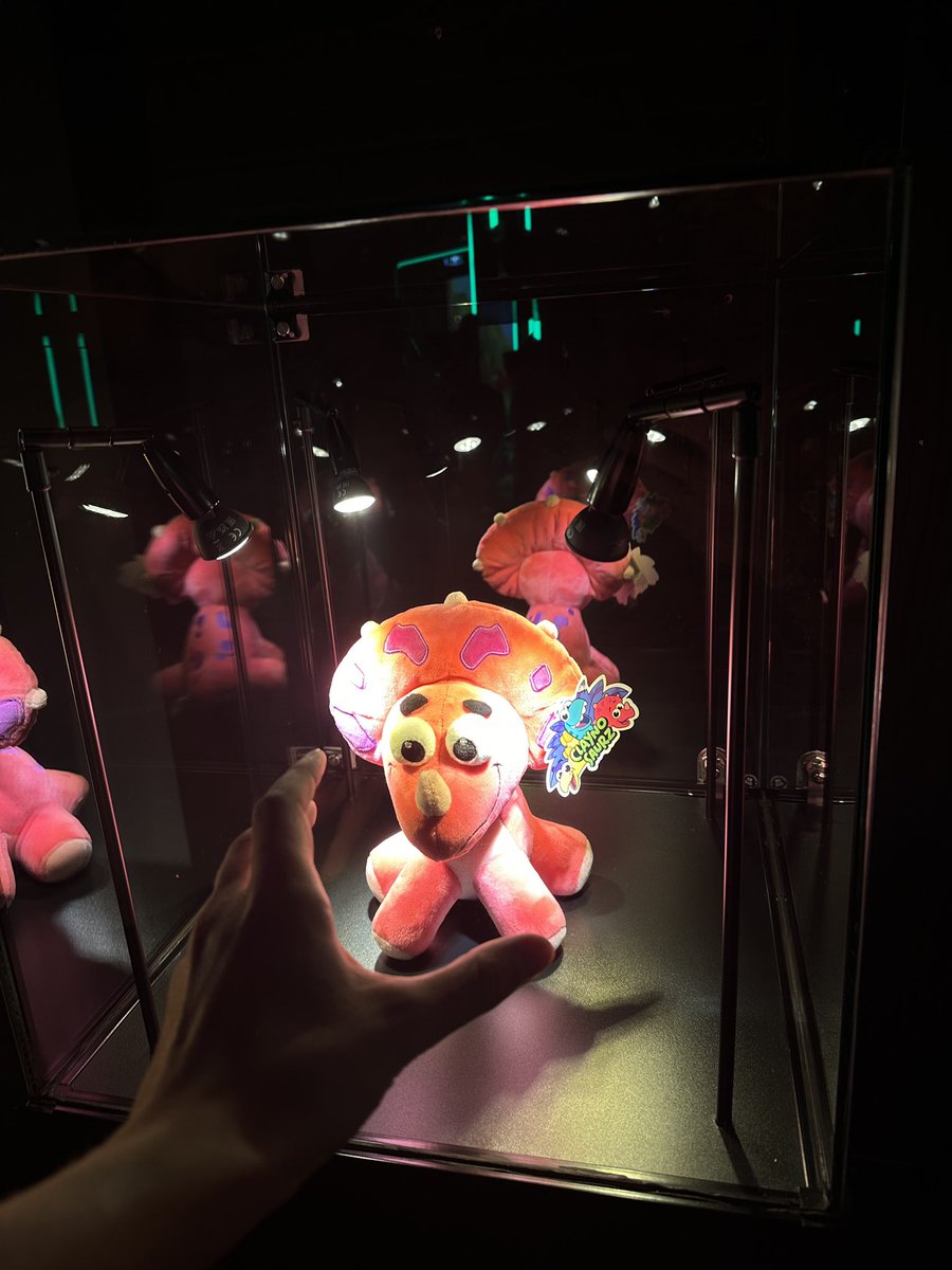 DINO 🦖 tweet media