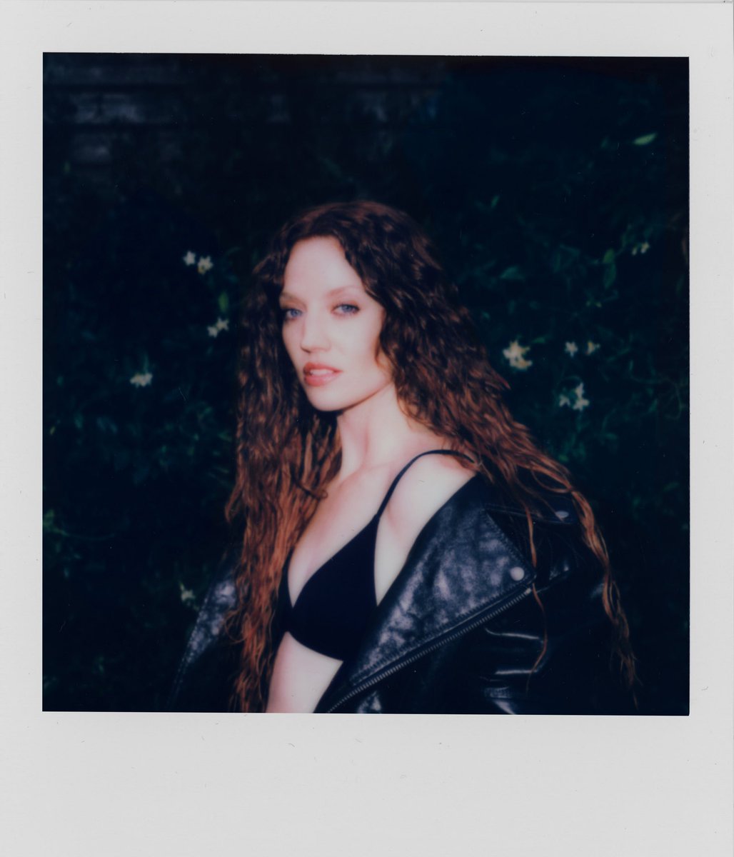 Jess Glynne tweet media