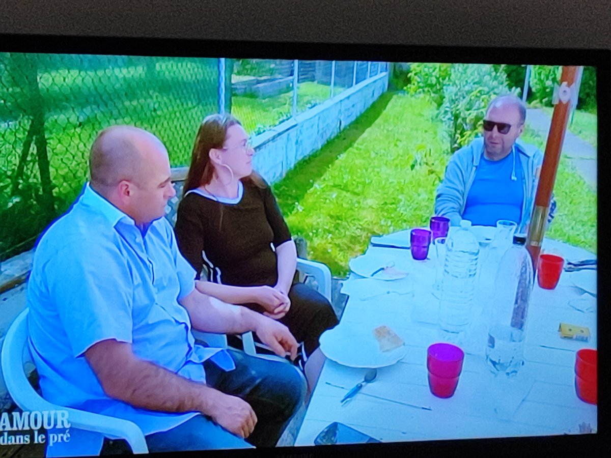 SansPaulette's tweet photo. #adp2023 Veronique est la plus belle personne de cette saison 😍 https://t.co/mKN5fIewUC