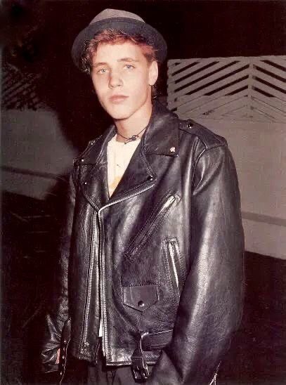 that leather jacket 😭😮‍💨