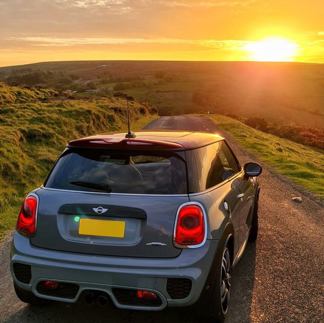 PiazzaAutoGroup's tweet photo. Starting the week with @MINIUSA and 🌅 

📸 @lookship 

Schedule an appointment online today with @MINI_WC to get into your very own! 🏁

#Mini #MiniCooper #SportsCar #CompactCar #LuxuryCar #TeamMini #MiniCooperLife https://t.co/jHv2RjJ7L6