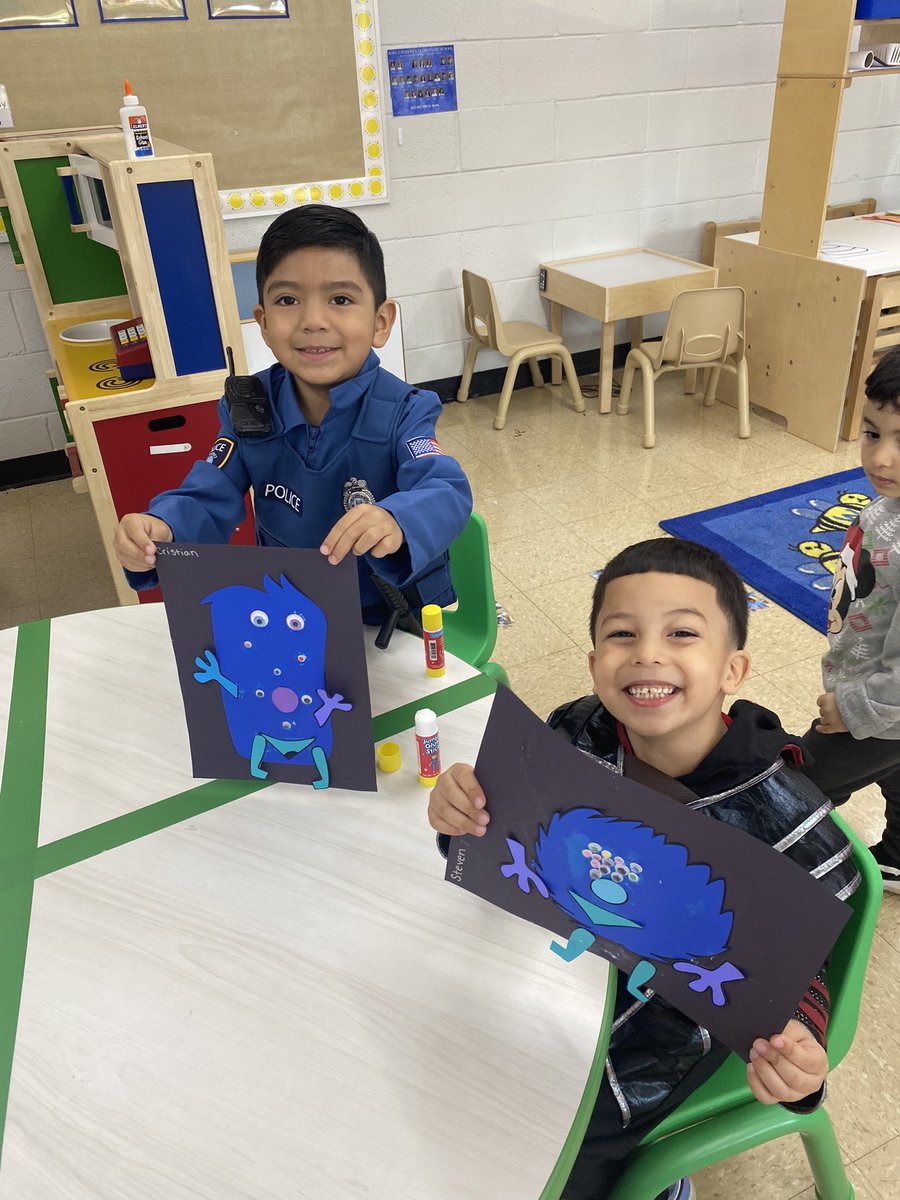 Ms. Cook tweet media