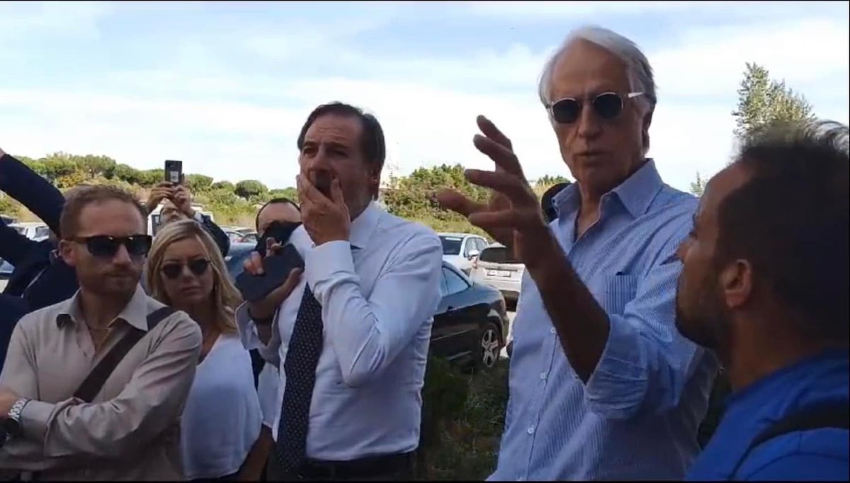 uispcampania's tweet photo. I ragazzi di #Caivano reagiscono al degrado. Oggi abbiamo inaugurato un'area verde riqualificata come parco giochi curata dall’associazione “Un’infanzia da vivere”. @UispNazionale @ConilSud @Coninews 
#UispCampania https://t.co/KpE3uZzX0S