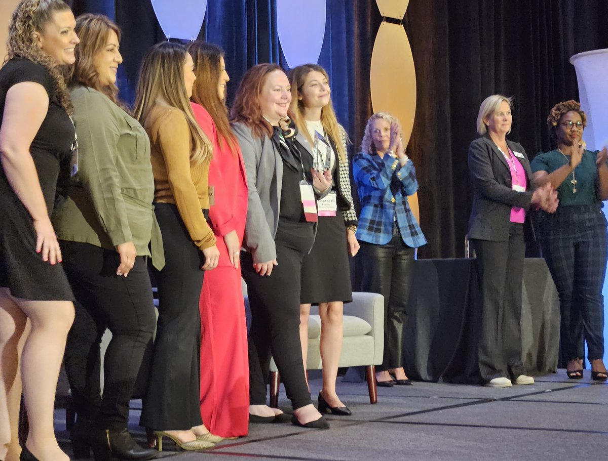 DSLdirect's tweet photo. The award ceremony was a highlight at #PTWSummit So exciting to see so many leaders on the stage (and this is just one of many shots!) Congrats, Everyone! @WNETonline @The_Green_Sheet #GS_newswire https://t.co/QSPAUdeC6s