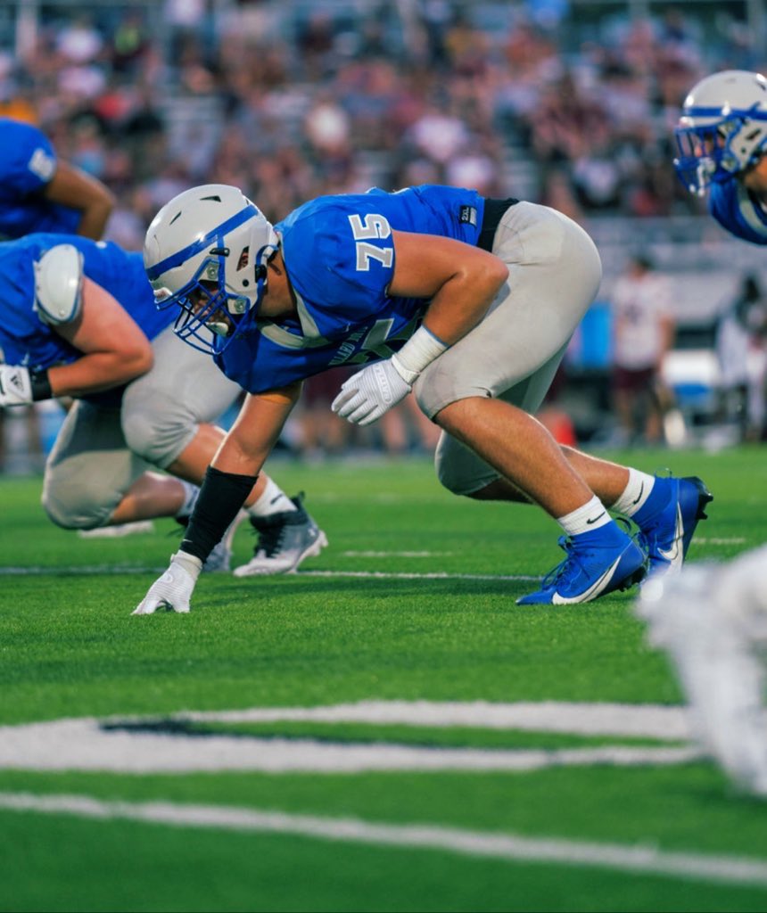 Junior Season Stats:(10 Games Played)
*Leading Class A in Sacks* 
hudl.com/v/2MMRQQ
46 tackles 
14 TFL
10 Sacks
31 QB Pressure 
5 Forced Fumbles
2 Fumble Recovers
35 Yard Average Punt
Positions Played: Edge/OLB/DE/OL/P