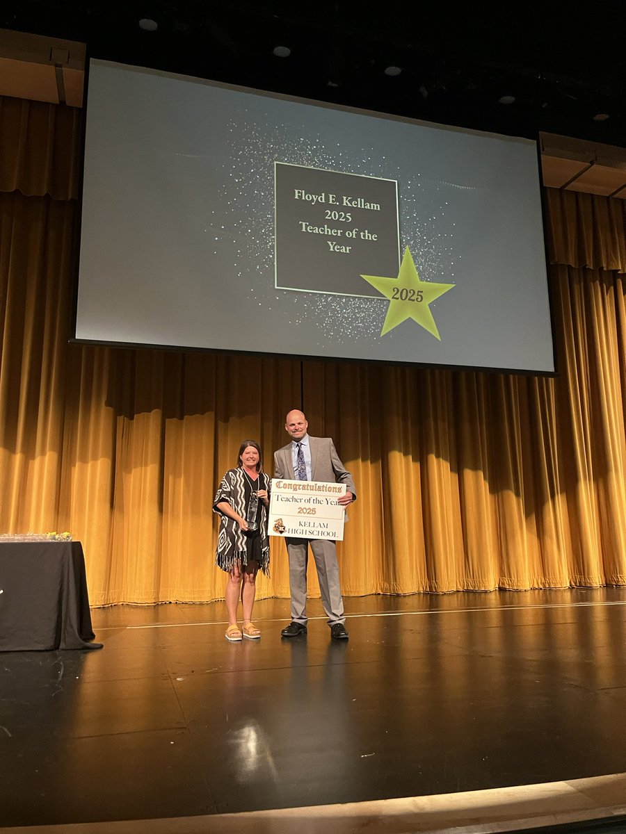 Congratulations Christine Maloney!  Our 2025 Teacher of the Year!