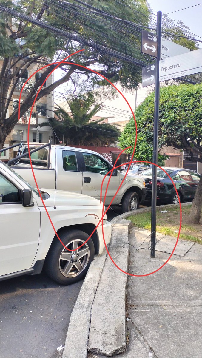 #totalplay <a href="/TotalplayAyuda/">TotalplayAyuda</a> 
Que onda con el cochinero que dejan y las instalaciones que hacen. Narvarte Cdmx