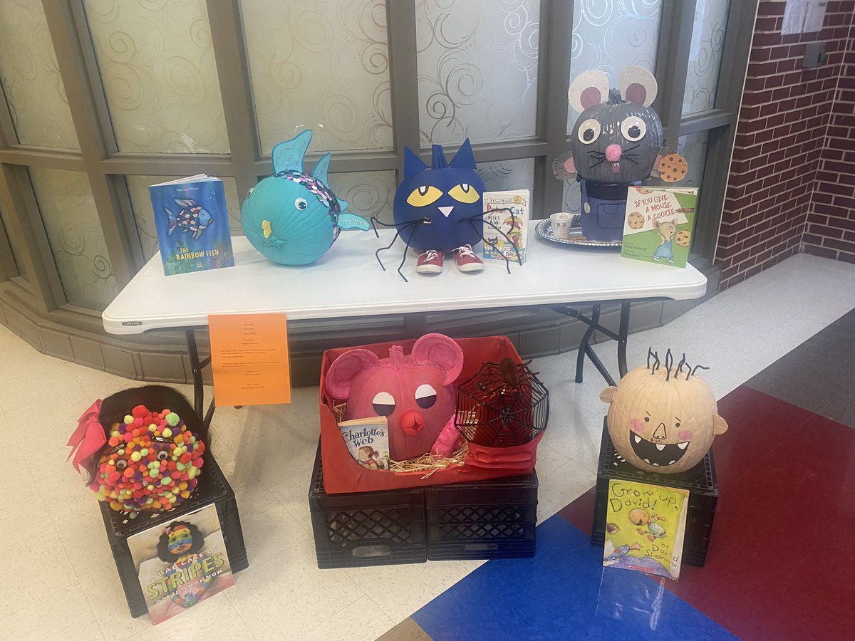 Teachers <a href="/ChastangFalcons/">Chastang-Fournier K-8 School</a> were all in for a festive night of math and literacy with parents and students!