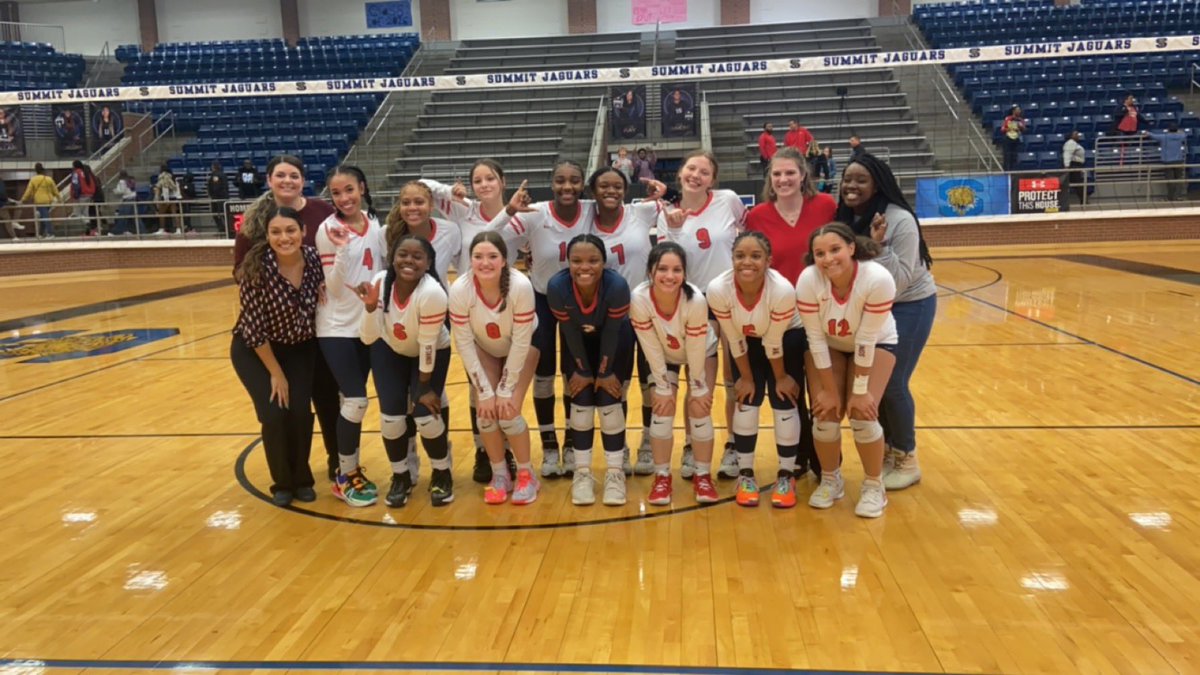 LHSW Lady Mustangs
Bi-District Champions 🏆 

@MrStanmore @SLThrush @lifeschools 
#txhsvb