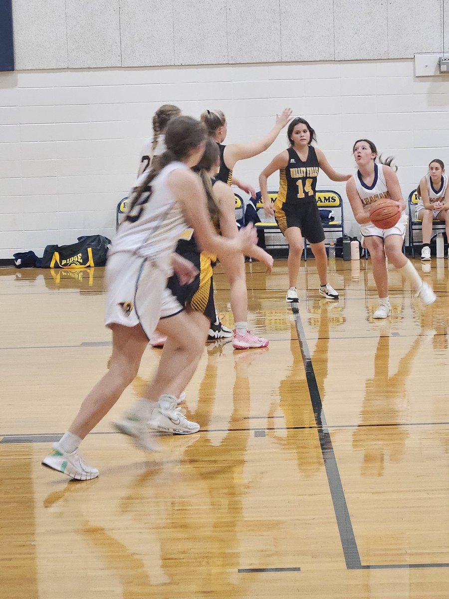 Nicole Yunker tweet media