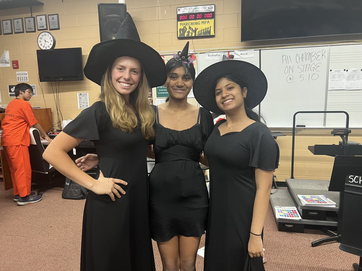 Got to perform a solo for the first time today at our halloween orchestra concert!! #chamberorchestra #musicalchargers