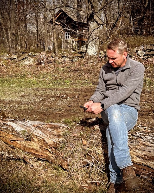 Thank you! Sitting on a log in VT last week reading all of your kind words about last weeks  #RestorationRoad ep premiere. This pic didn’t catch me smiling, but I was. Back on tomorrow night with a new episode…in a new country 👀❤️! <a href="/magnolianetwork/">Magnolia Network</a> <a href="/StreamOnMax/">hbo max fka</a>  <a href="/discoveryplus/">discovery+</a>