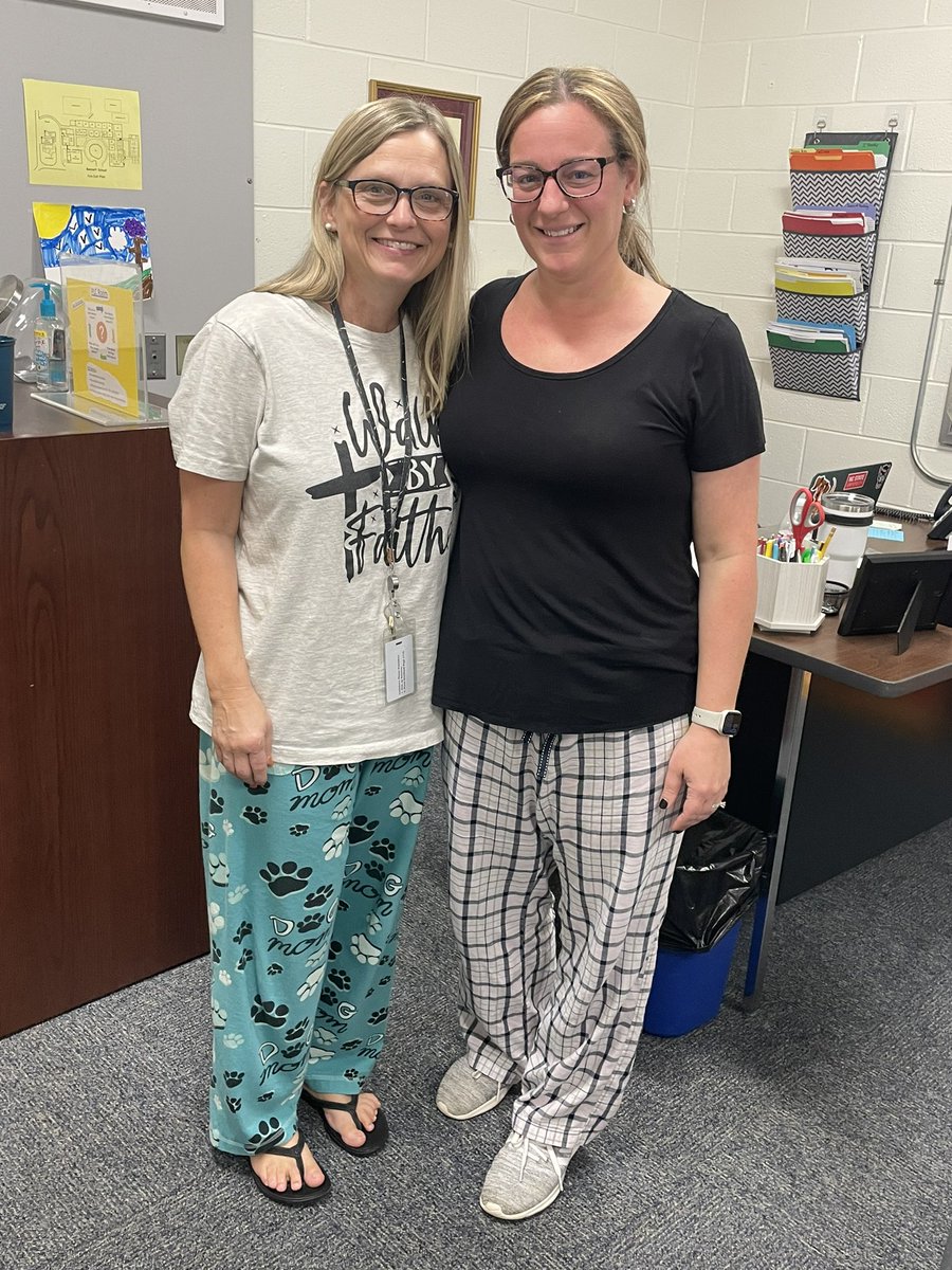 Carla Neal (@drcarlaneal) on Twitter photo Staff and students enjoyed a relaxing Monday in our pajamas! #redribbonweek <a href="/mrsshanercc/">Natalie Shaner</a> <a href="/jpetersontweets/">Jessica Peterson</a> #CCSk8 Staff and students enjoyed a relaxing Monday in our pajamas! #redribbonweek <a href="/mrsshanercc/">Natalie Shaner</a> <a href="/jpetersontweets/">Jessica Peterson</a> #CCSk8