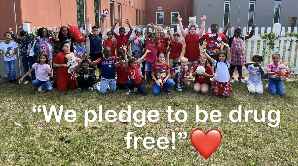 Miss Baer’s and Mrs. Camargos class celebrate Red Ribbon Week today! ❤️🥰💥❗️