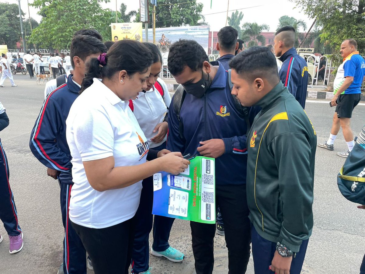 NSDCIndia's tweet image. Skill India Digital (SID) brings you a unique opportunity to pledge your commitment to our nation&apos;s unity on National Unity Day. 
Download your pledge certificate today!
#NationalUnityDay #PledgeForUnity #RunForUnity #SkillIndiaDigital