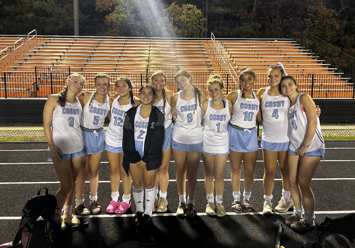 HannahBolt02's tweet photo. End of an era… Thank you for everything @CosbyVarsityFH I love this team and will miss all of you. We had a good run. Thank you coach Hartman for teaching me the game and always pushing me to be my best.  Thank you @CoachShelton18 @jason83006180 and @FaulconPaige for coming! https://t.co/Vbrt3GqGAV