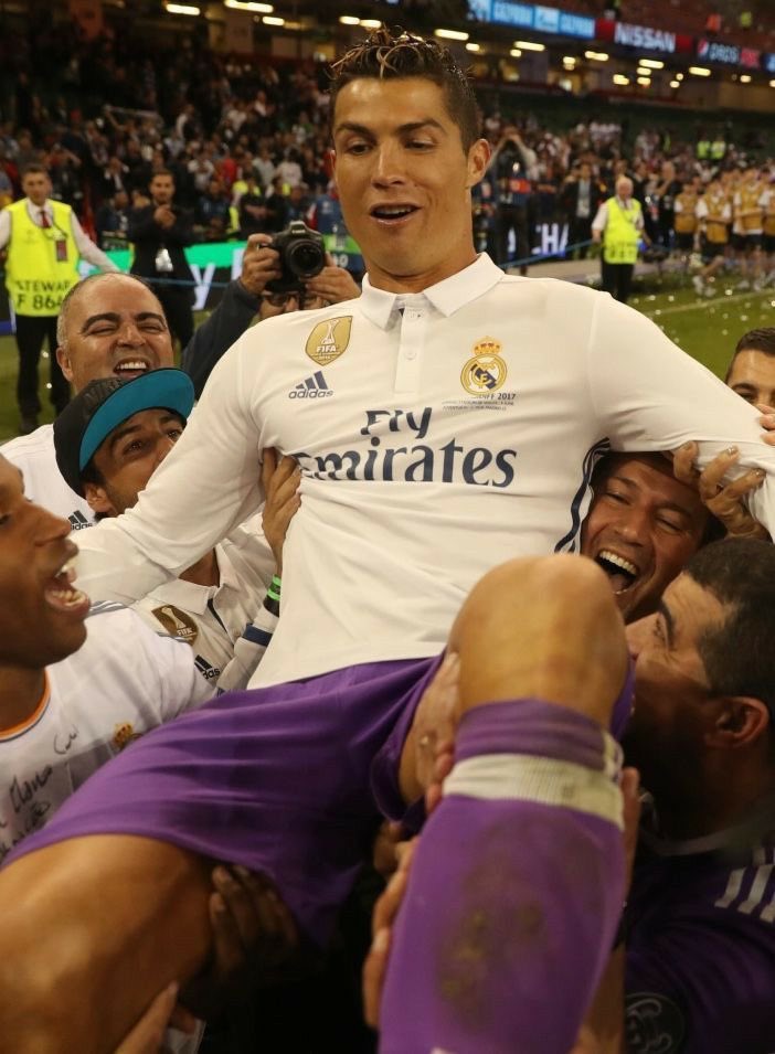 THE BEST. 🐐