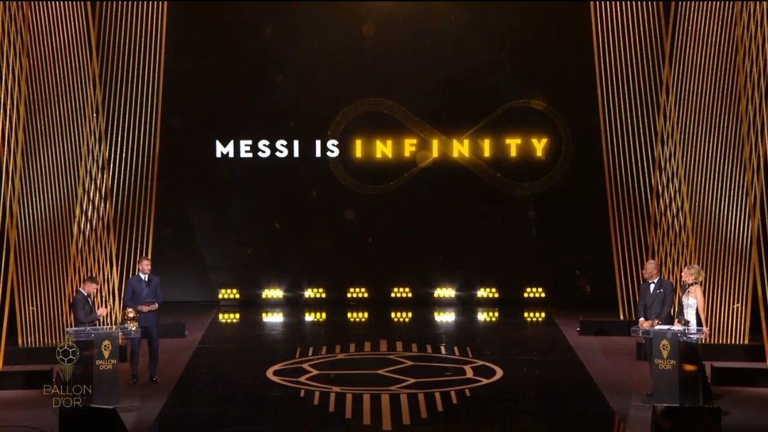 XtraBarcaa's tweet photo. Messi is INFINITY. #BallonDor https://t.co/JsE0iX25Xw
