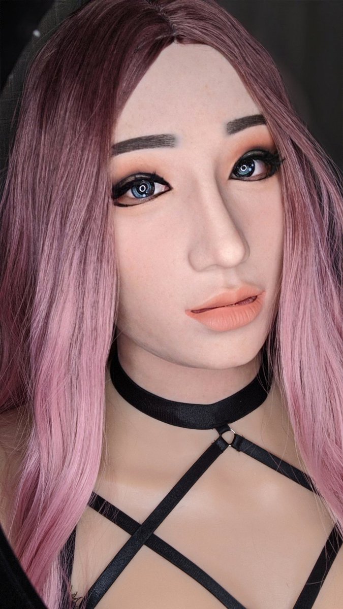 I'm very impressed. The upgrade of the MayMask is so much better! The soft material makes the Mask very easy to put on and ease wearing for hours!

Thank you to let me test your great Mask <a href="/ROANYER8/">ROANYER</a> 

If you like the Mask:
roanyer.com/?tracking=Ally…
Code: Ally_Sinbi

#roanyer