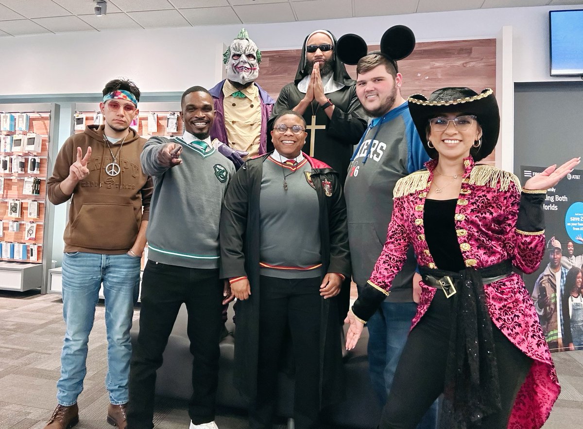 Laeeqa Collins - Pressley (@laeeqacpressley) on Twitter photo POV: your team wins a contest and a 🔥🔥🔥 Halloween party from <a href="/KDeSantiago5/">Karla DeSantiago 🇲🇽</a>
Gracias jefa!!!
<a href="/Dennis_Wooo/">Dennis Mercedes</a> <a href="/antmckie_att/">Anthony McKie</a> <a href="/team_oselett/">Danielle Oselett</a> <a href="/keroninc/">Keron Incarnato</a> <a href="/OHPAunstOHPAble/">#unstOHPAble</a> POV: your team wins a contest and a 🔥🔥🔥 Halloween party from <a href="/KDeSantiago5/">Karla DeSantiago 🇲🇽</a>
Gracias jefa!!!
<a href="/Dennis_Wooo/">Dennis Mercedes</a> <a href="/antmckie_att/">Anthony McKie</a> <a href="/team_oselett/">Danielle Oselett</a> <a href="/keroninc/">Keron Incarnato</a> <a href="/OHPAunstOHPAble/">#unstOHPAble</a>