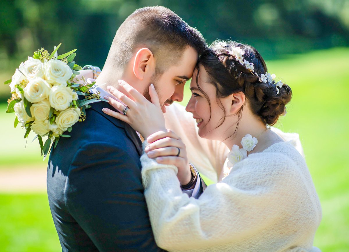 MacroSnaps's tweet image. Capturing Love in Every Frame at MacroHype Photography

Love is in the air, and at MacroHype Photography, we&apos;re thrilled to share the magic of this beautiful couple&apos;s photoshoot! 

#MacroHypePhotography #CouplesPhotoshoot #LoveInEveryFrame #TimelessMemories #CapturingMoments