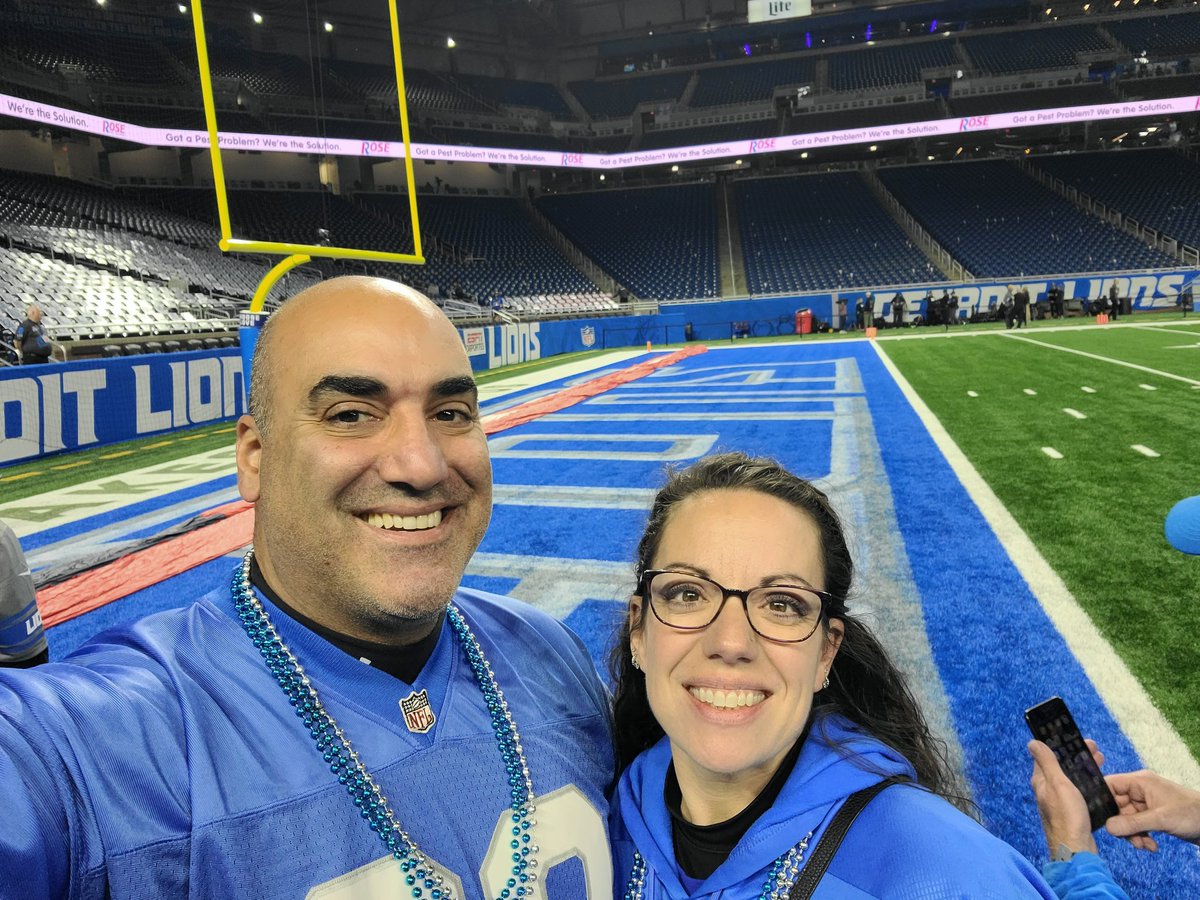 @Lions Giant Flag rehearsal! #OnePride #Rodrigo #BillySims